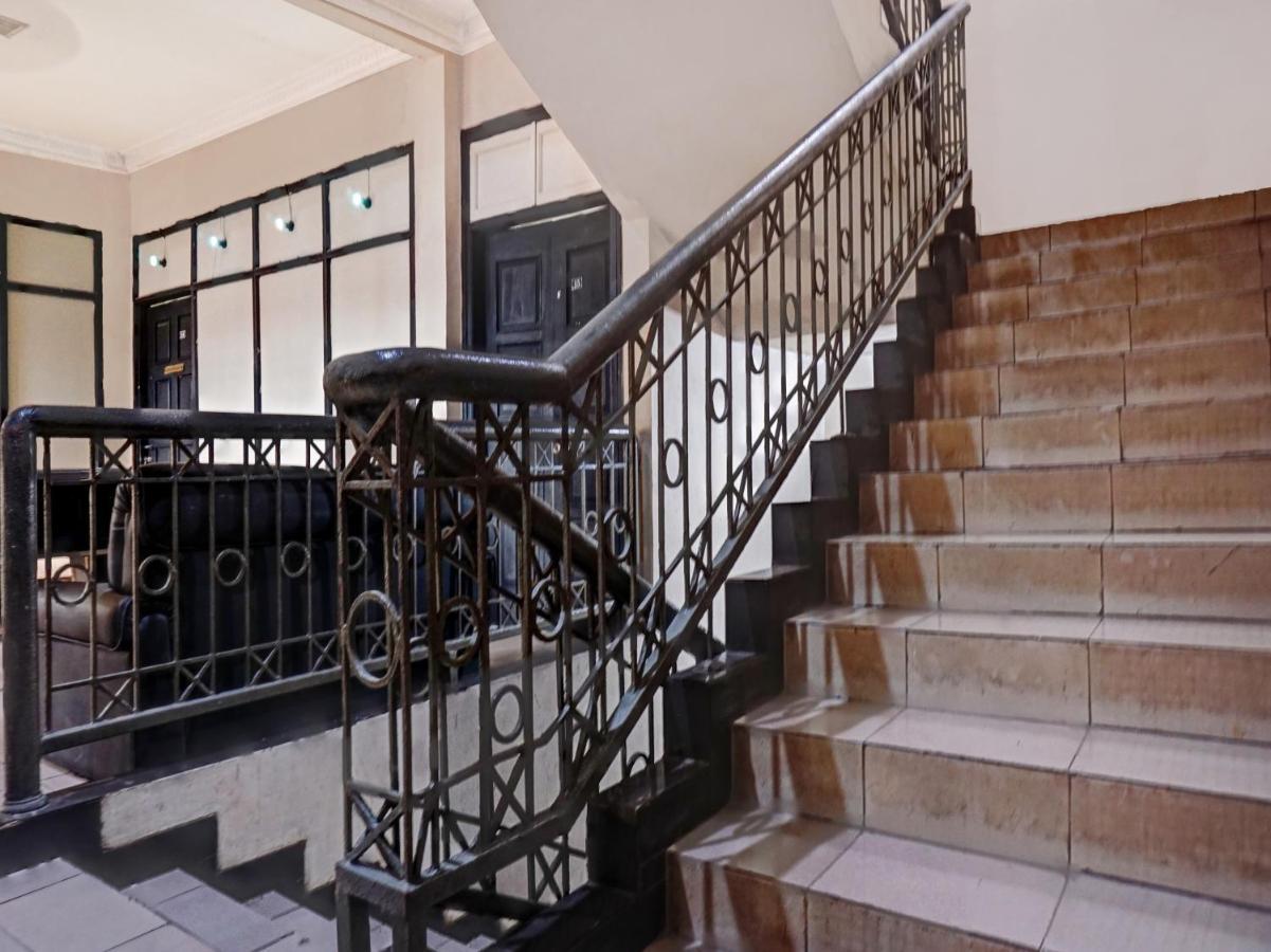 Oyo 90702 Wisma Tobana Kebayoran Mencil Екстериор снимка