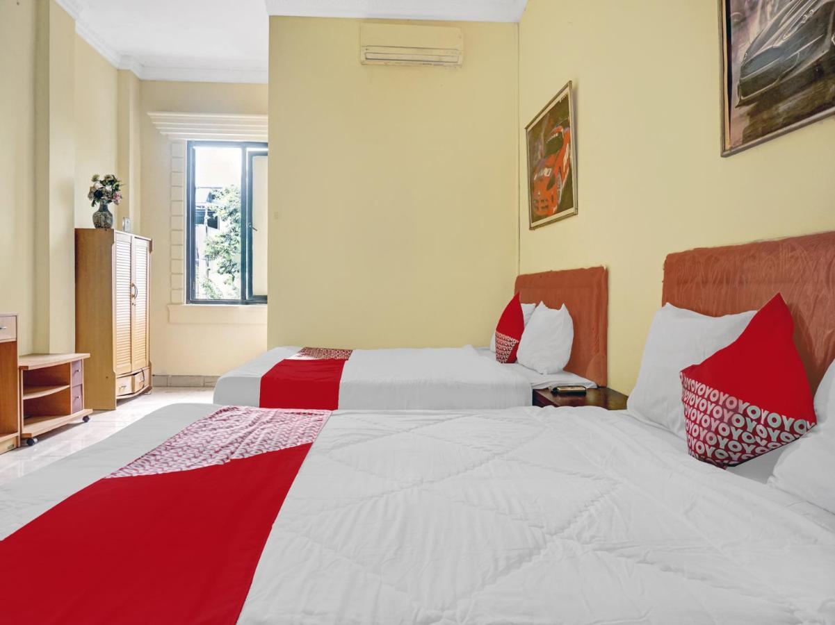 Oyo 90702 Wisma Tobana Kebayoran Mencil Екстериор снимка